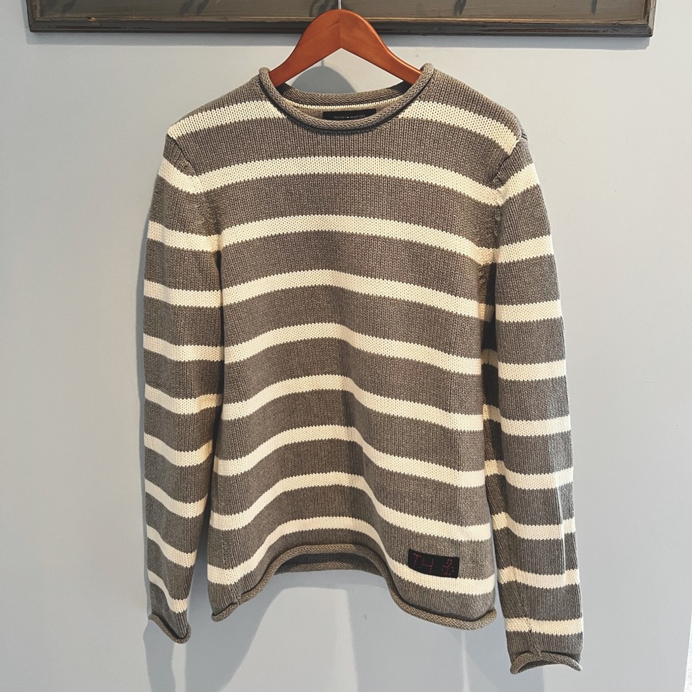 Medium Vintage Tommy Hilfiger Sweater